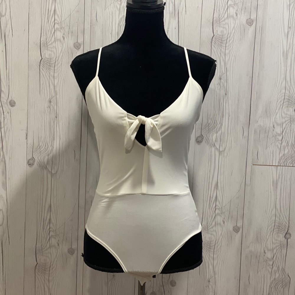 NWOT Windsor White front tire body suit